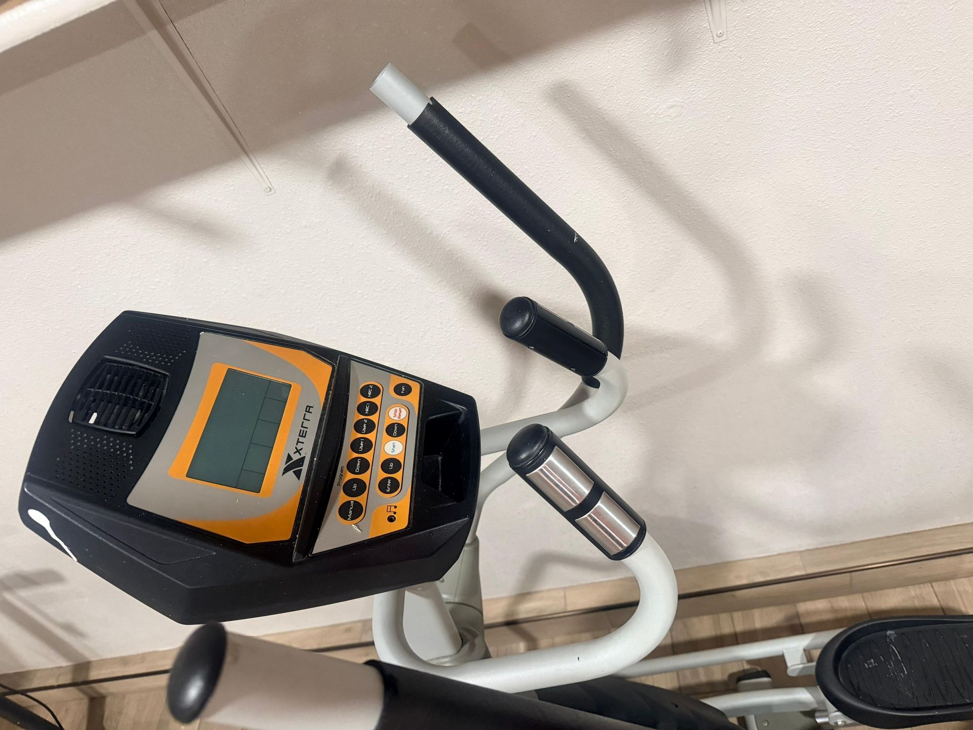 xTerra FS220e Elliptical