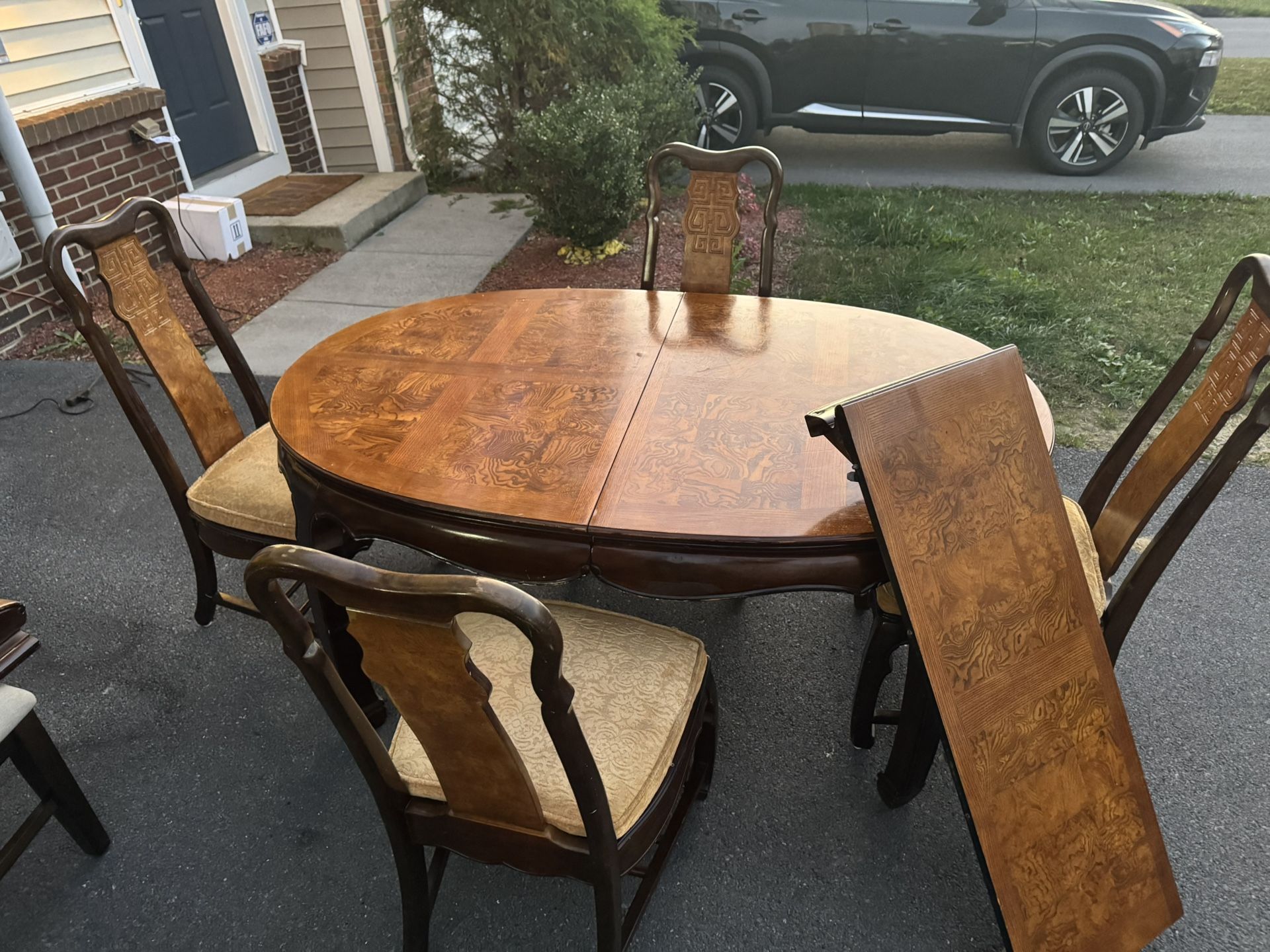 🪵 Wood Dining Table Set – Includes 4 Chairs & 2 Extensions – Sturdy, Clean, Ready to Go 🍽️✨