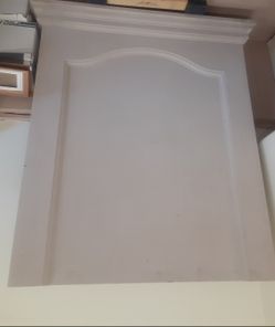 Fireplace Mantle / Surround