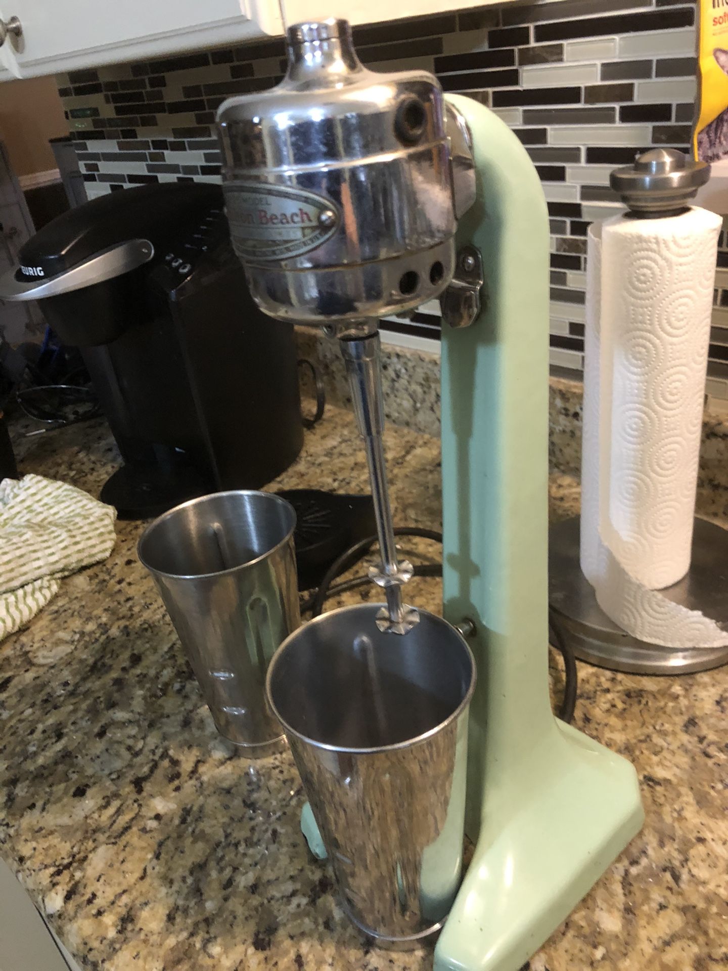 Hamilton Beach Model 25 Milkshake Maker Vintage for Sale in Kent, WA
