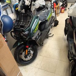 Tank 2 New Summer Price Scooter 200cc 