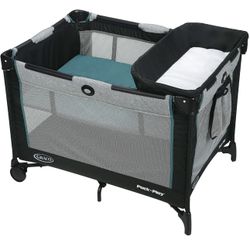 Graco Pack And Play Playard With Changing Table And Carrying Case