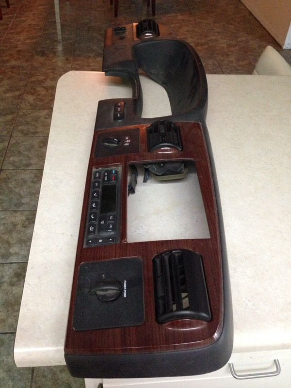 05-07 f250 f350 super duty superduty lariat dash bezel