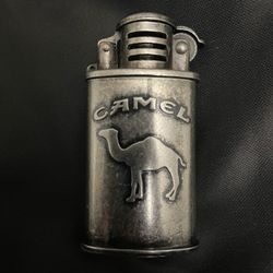 Vintage Antiqued Brass Camel Cigarettes Logo Barrel Trench Flip-Top Lighter