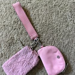 lululemon key chain wallet fuzzy 
