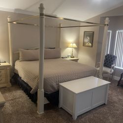 California King Frame and box spring Only