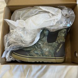 Pelagic boots women’s 