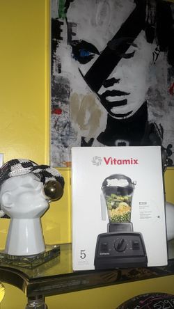 Vitamix Explorian Series E310 High-Performance Blender - [New in Box / Like New / Great Condition]
