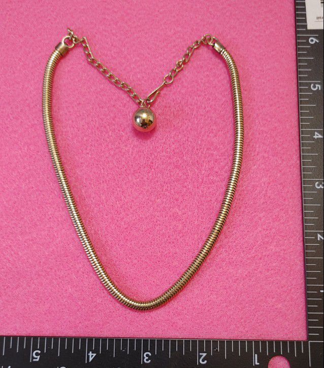 Vintage Ladie's Goldtone "SNAKEBELLY" Choker Necklace EXCELLENT CONDITION!😇