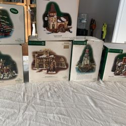 Department 56 Village Pieces 