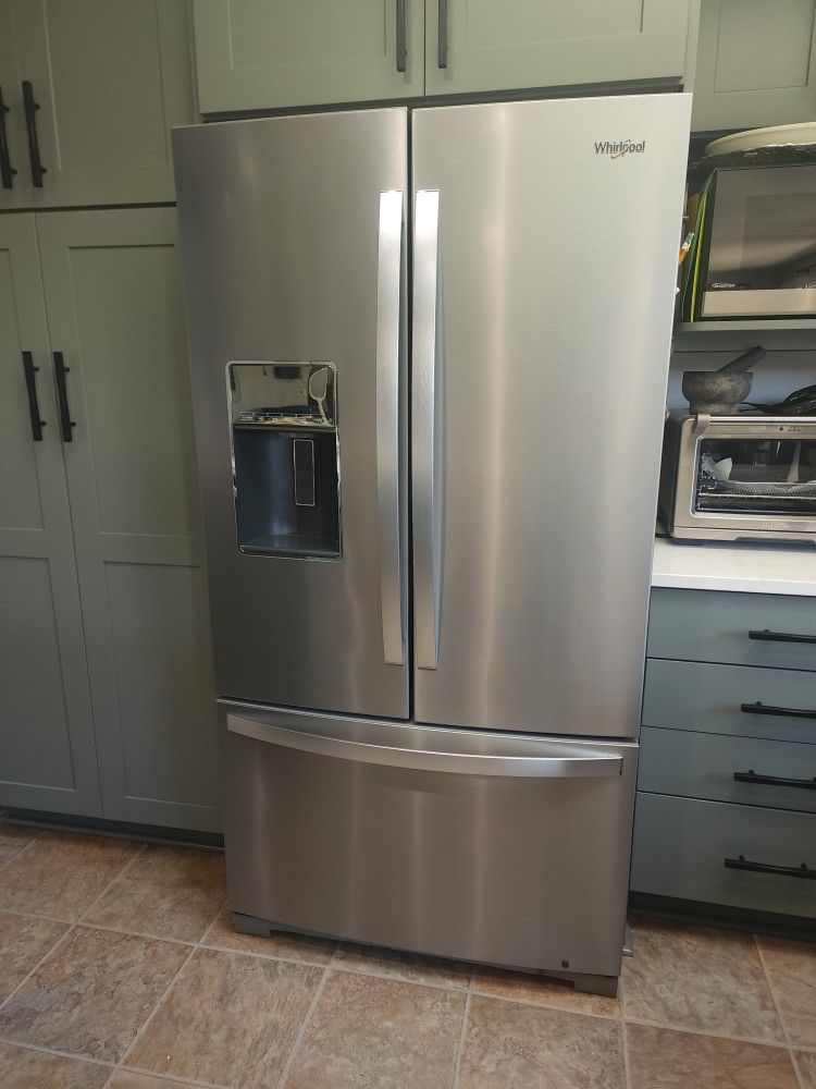 Whirlpool Dishwasher/ Fridge & Gas Range Set