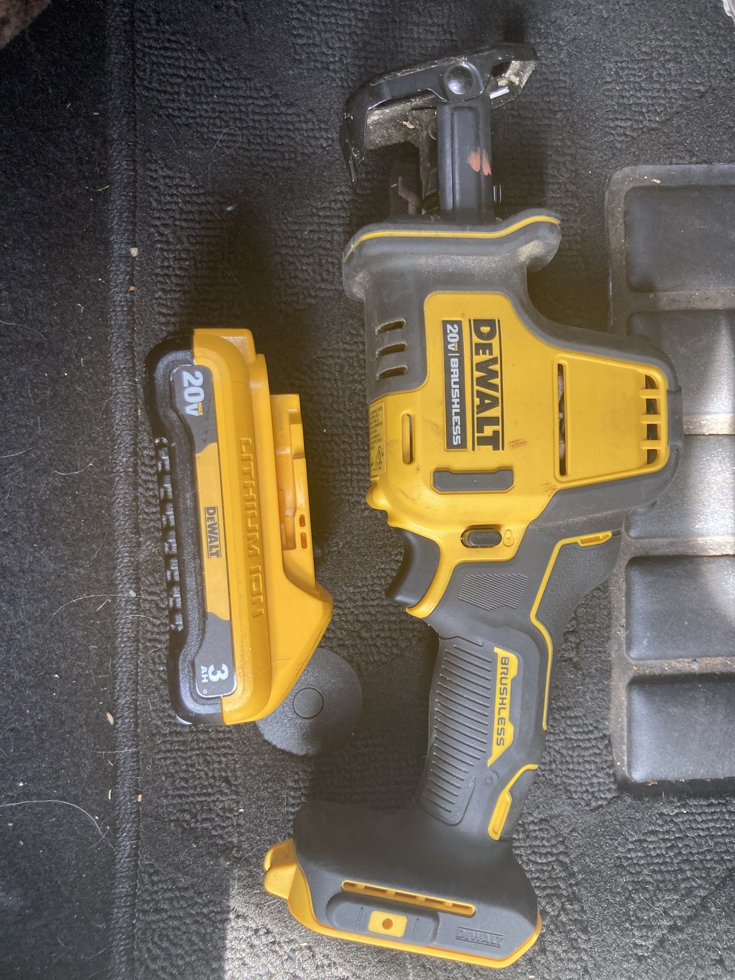 Dewalt Compact Saw