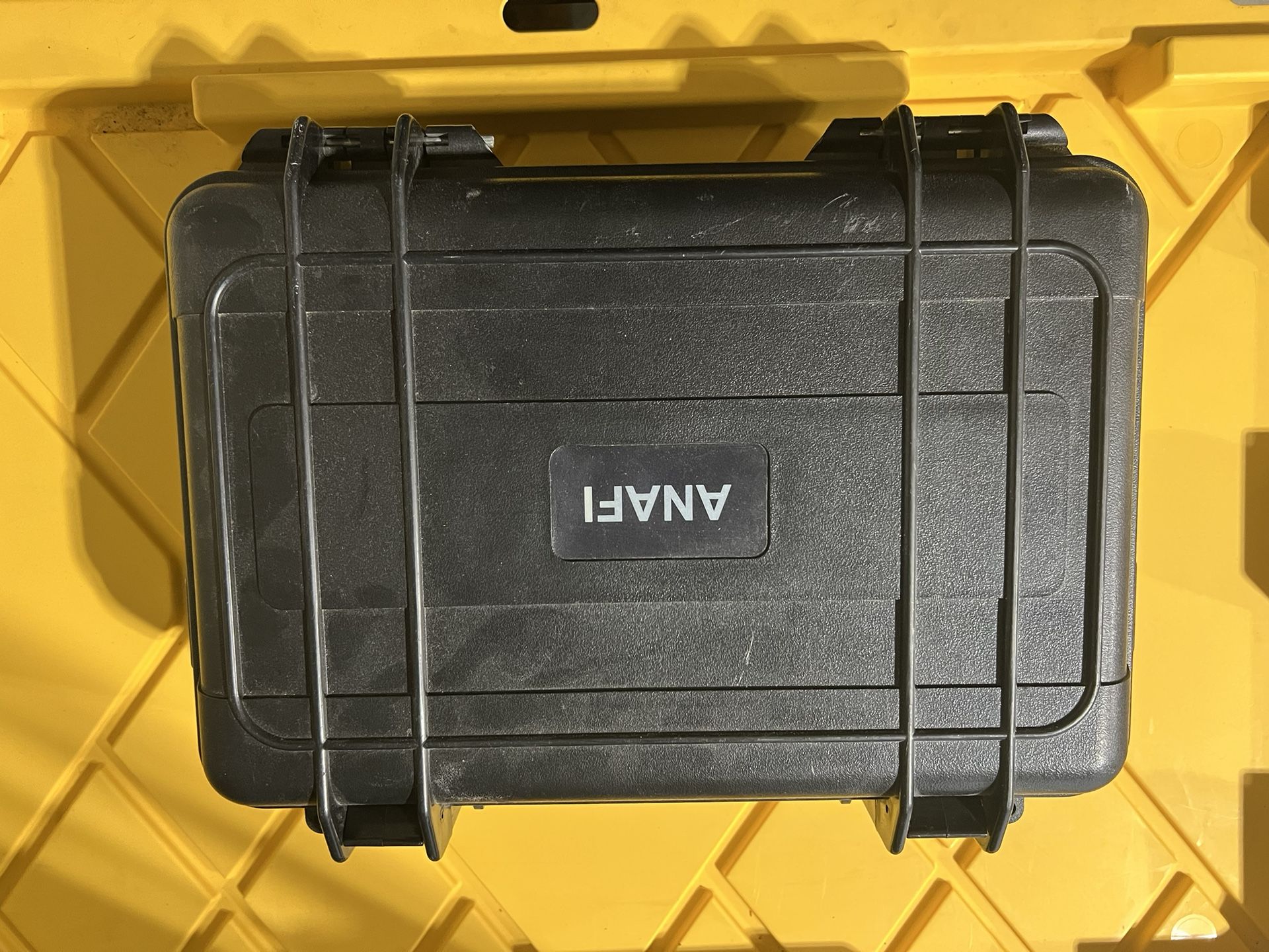 Anafi parrot Drone Case, Battery And Remote $80