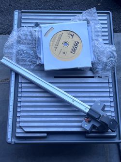 BRAND NEW RIDGID TILE SAW
