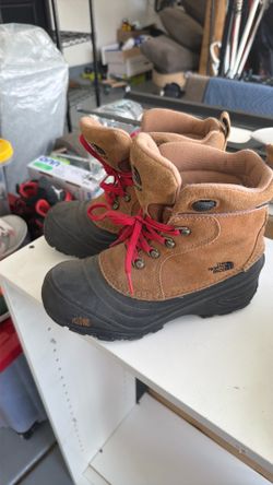 NorthFace kids boot 5y