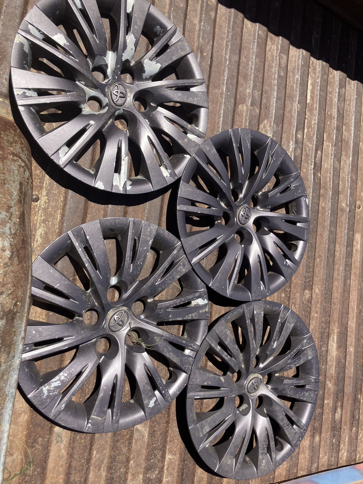 Toyota Camry Hubcaps 16inch