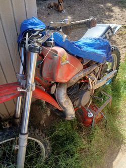 1983 honda CR~480R  2 STROKE