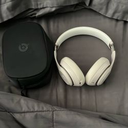 Beats Studio Pro 