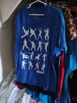 Fortnite shirt size kids Large