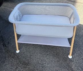 baby crib