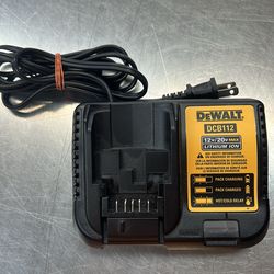 DeWalt, DC11 220 V battery charger like new