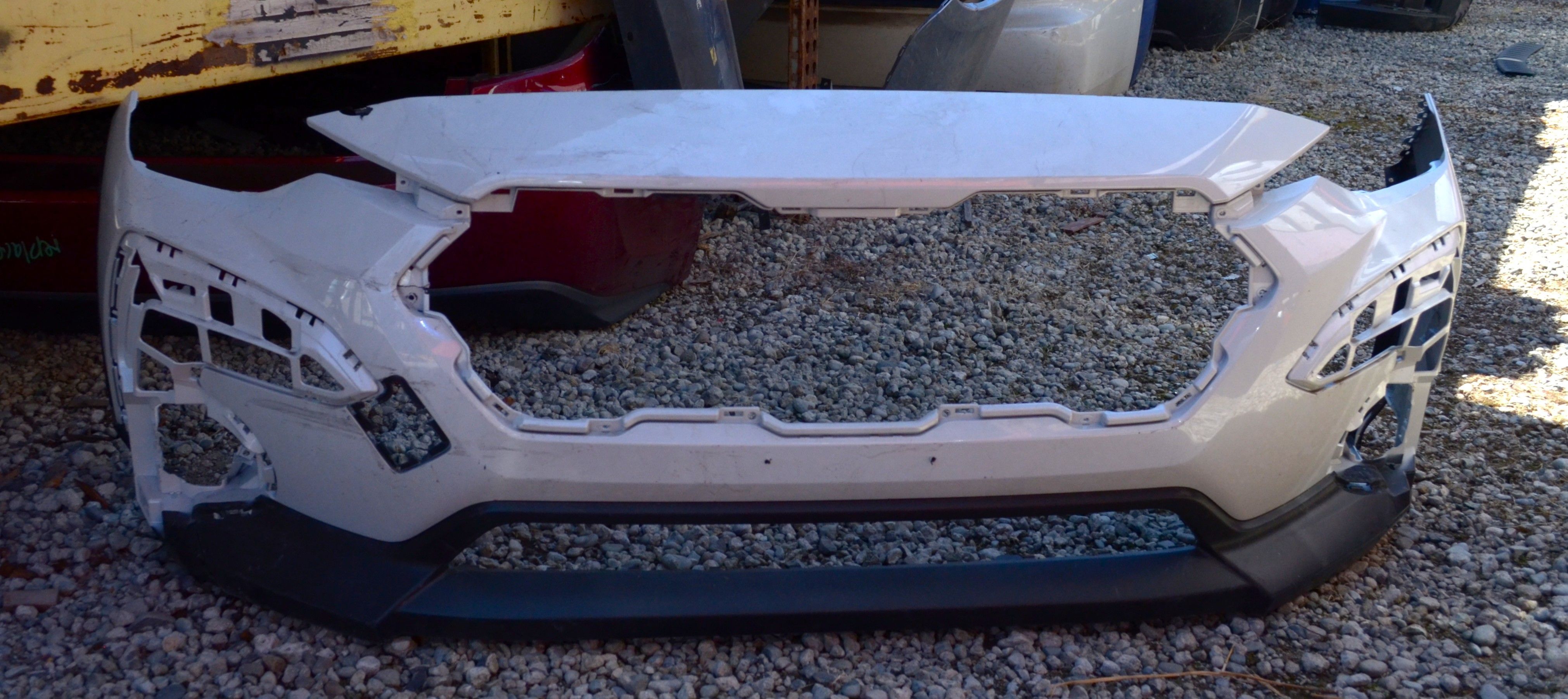 USED REF#U0062 || 2024-2025 SUBARU CROSSTREK || FRONT BUMPER COVER ONLY