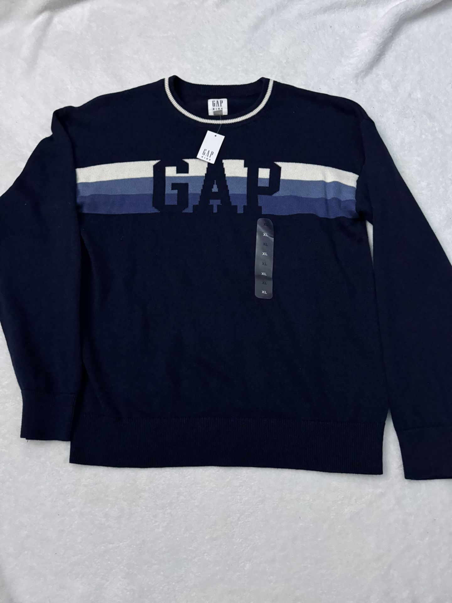 GAP Sweatshirt