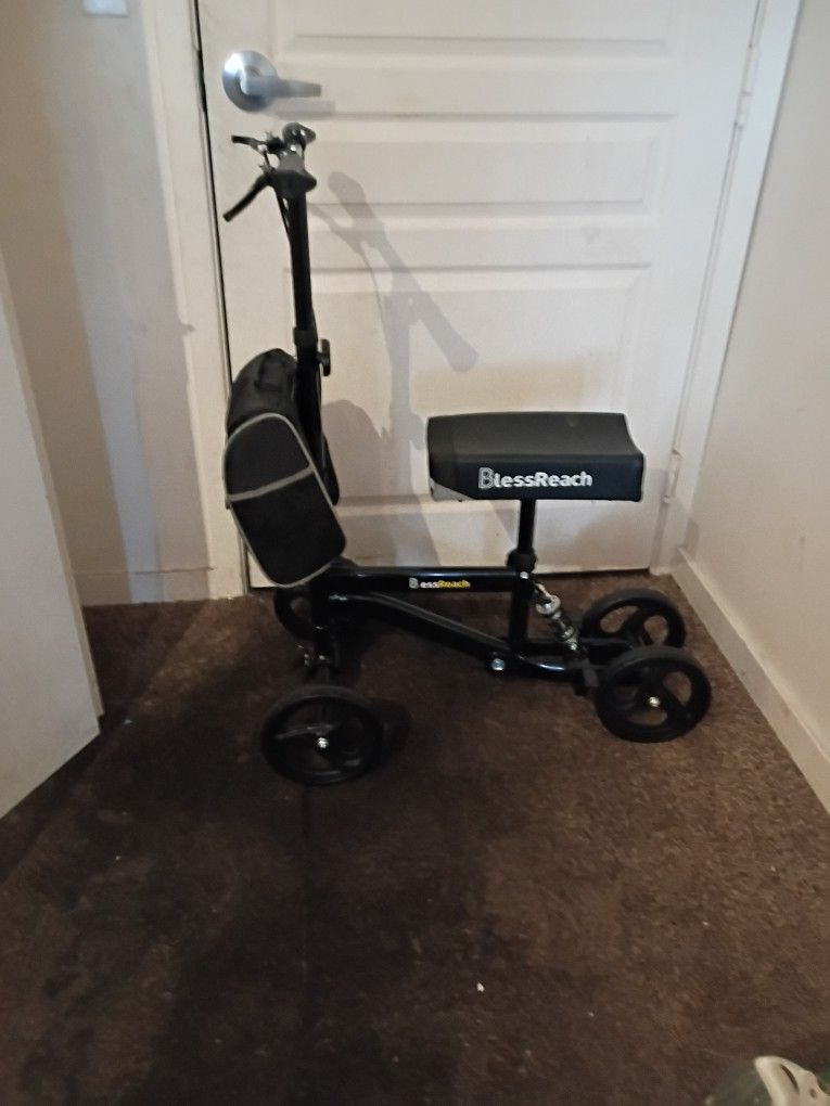 Adjustable Knee Walker