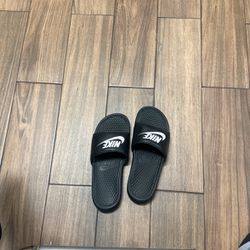 Sandal Nike