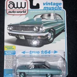 Auto World Vintage Muscle 1964 Ford Galaxie 500 XL Special Edition Die Cast