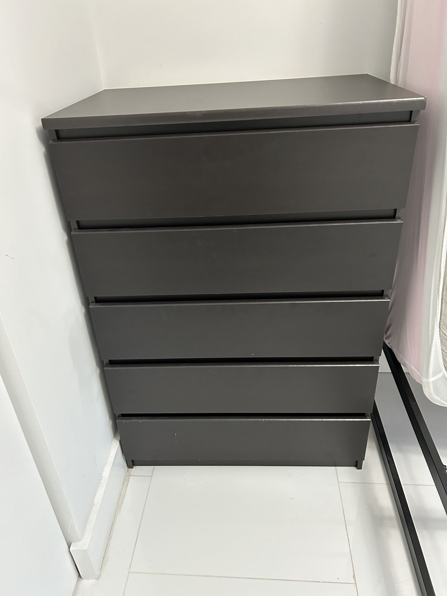 Naia Chest 5 Drawers