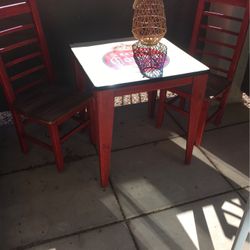 Enamel Tin Top and Wood Corona Table 2 Chairs