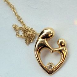 14K Gold Mother Child Diamond Necklace