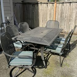 Backyard Outdoor Table and Chairs With Cushions (4 Chairs + 2 Swivel Chairs)