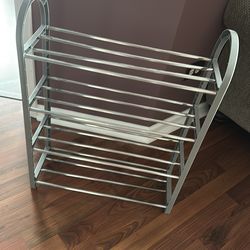 Shoe rack for closet