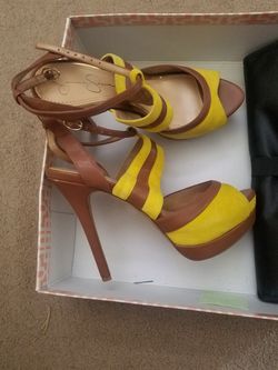 Jessica Simpson heels