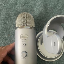 Blue Yetti Mic ( Silver)