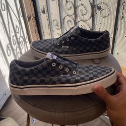 Woman’s Vans Sneakers