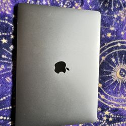 MacBook Pro 13 Inch 2019