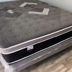 Full Oasis Thermal Comfort Europillow Top 12inch Mattress And Boxspring!!