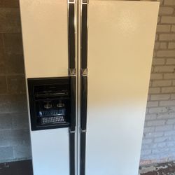 Working Refrigerator 