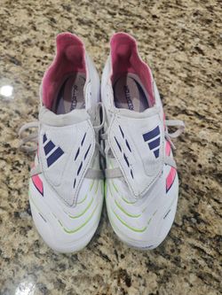 Adidas Predator Soccer Cleats - Mens Size 6