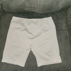 New Aurola Light Grey Workout Shorts