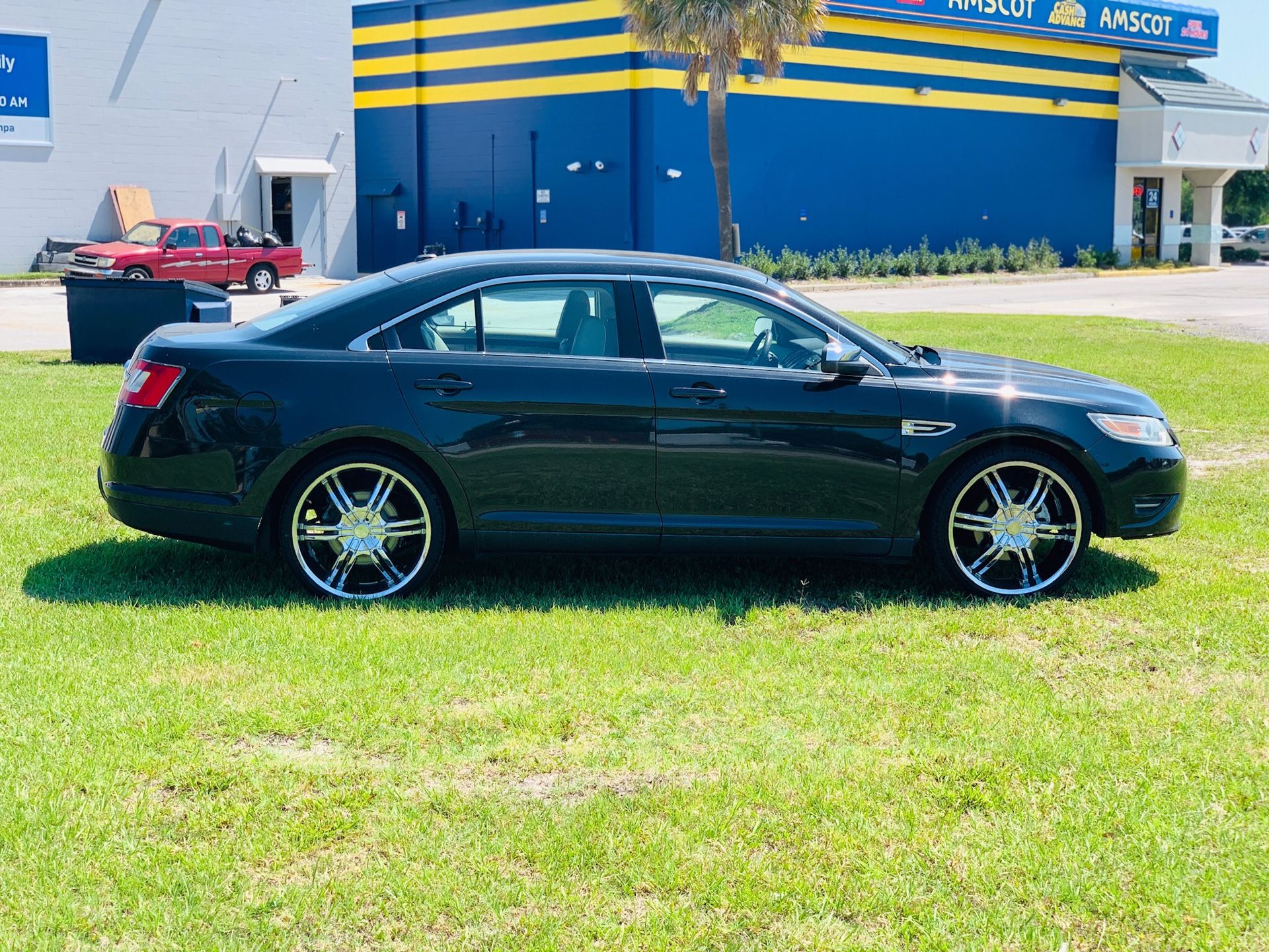 2010 Ford Taurus