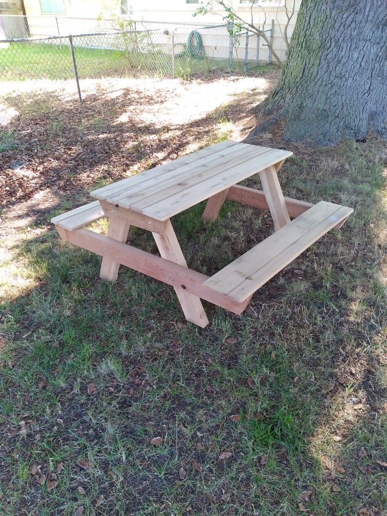 Kids Picnic Table