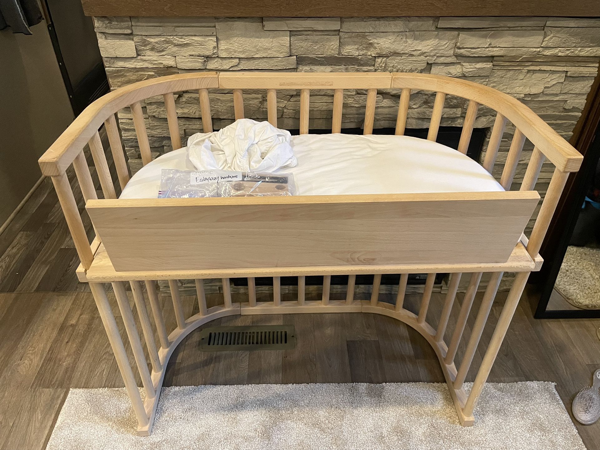 Babybay Bedside Bassinet 