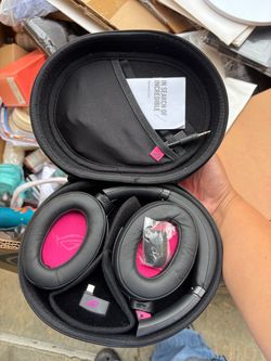 Gaming headphones