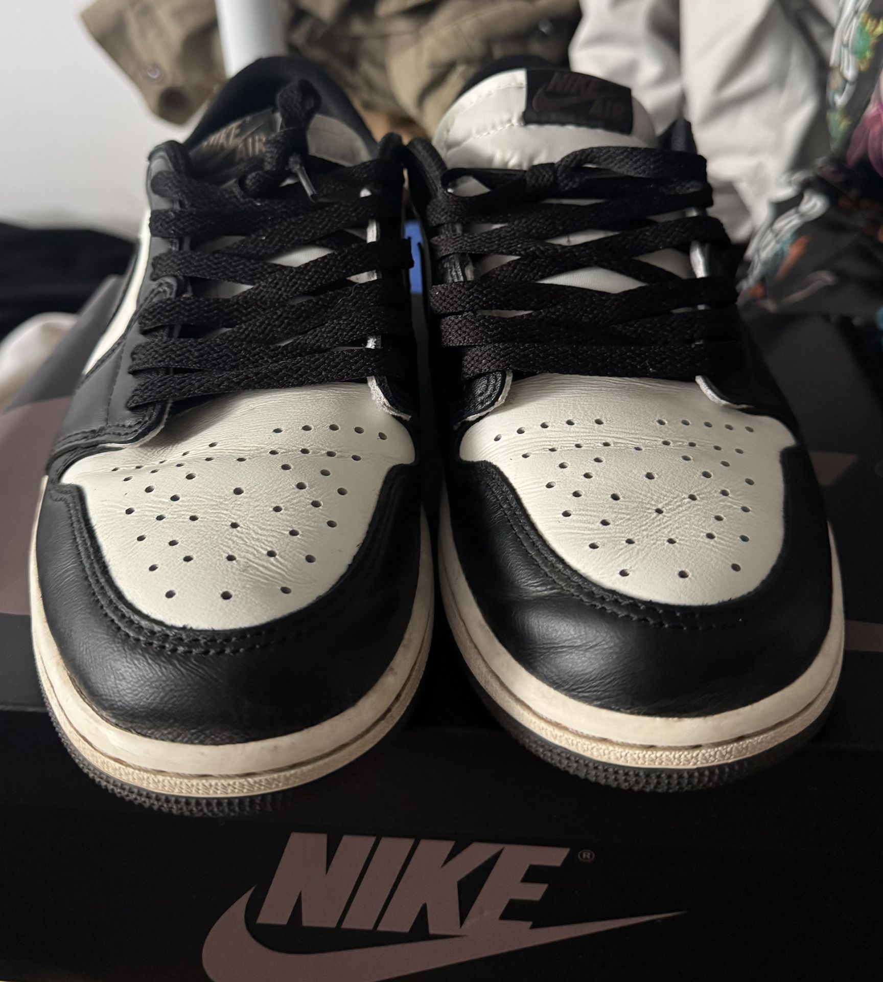 Jordan 1 Low “Mocha”