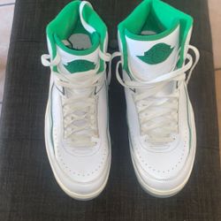 Nike Air Jordan 2 Retro Lucky Green