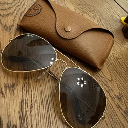 Ray-Ban Aviator Sunglasses-like new